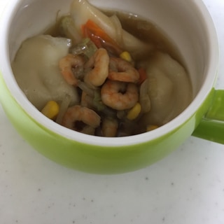 水餃子で☆もやしとコーンの中華風スープ(*^^*)